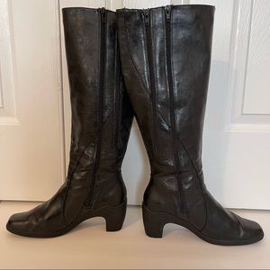 Aerosoles Kneehigh Black Boots